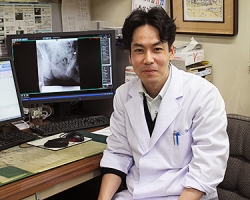 山田 栄治