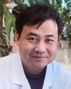 李 向軍 (医師)