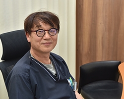 福田 康文